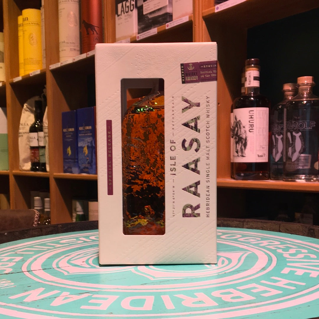 Isla de Raasay, lanzamiento especial: destilería de whisky del año
